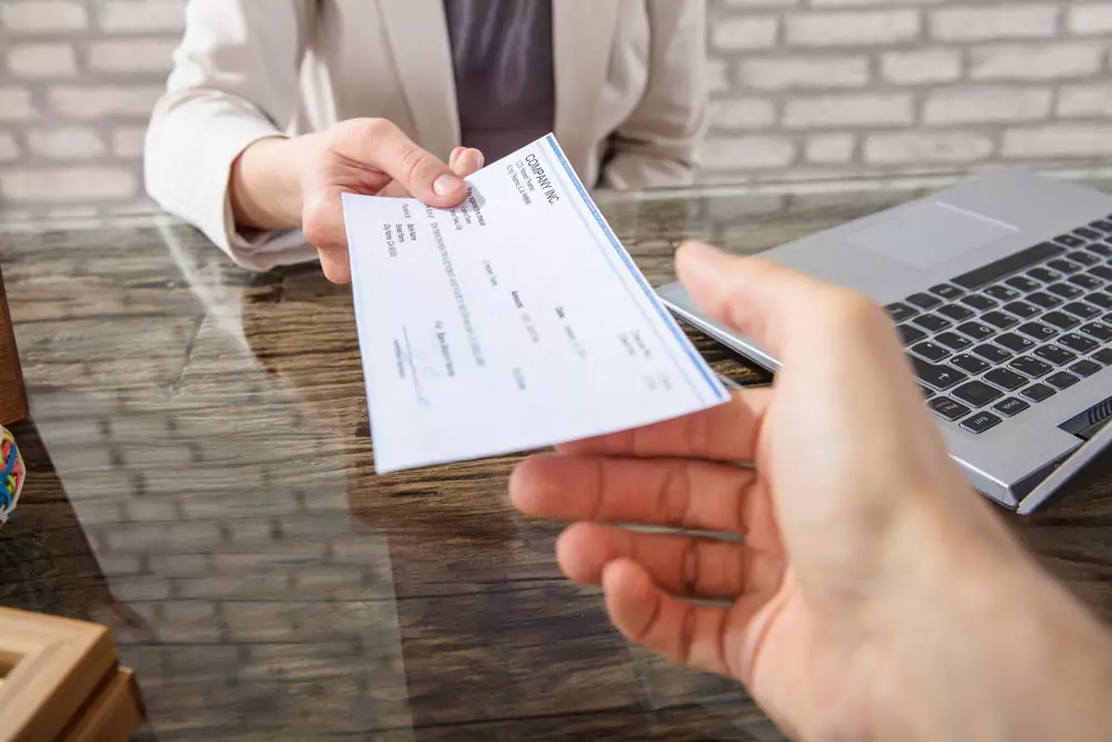 What are the Differences Between Payday, Car Title and Personal Loans?